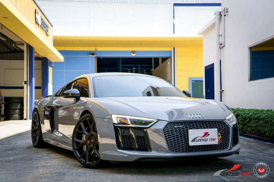 Audi R8 V10 on Vossen Wheels (CG-205) 2019 года  (фото 1 из 17)